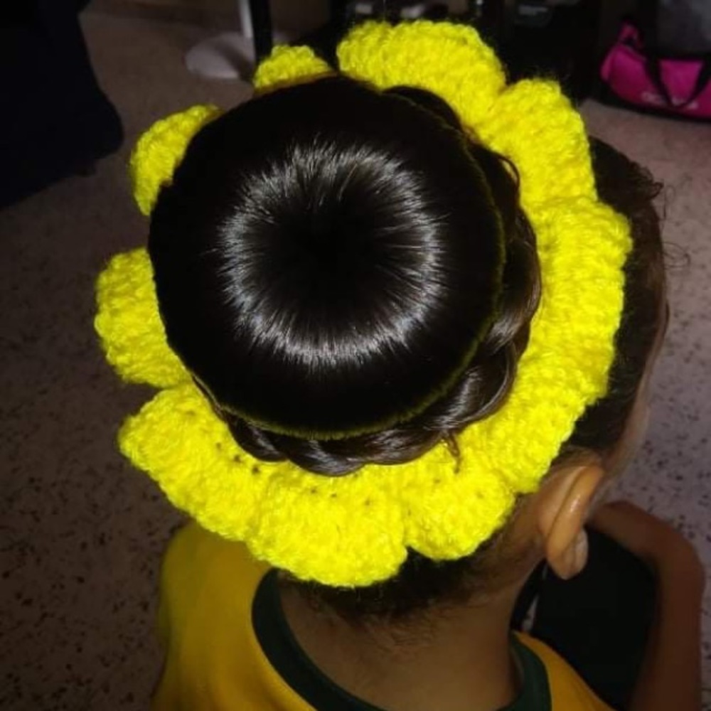 Crochet scrunchies - Picture 2 of 4